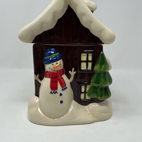 SCM Designs Snow Covered House Ceramic Cookie Jar with snowman tree clean GHA3.. - Picture 1 of 8